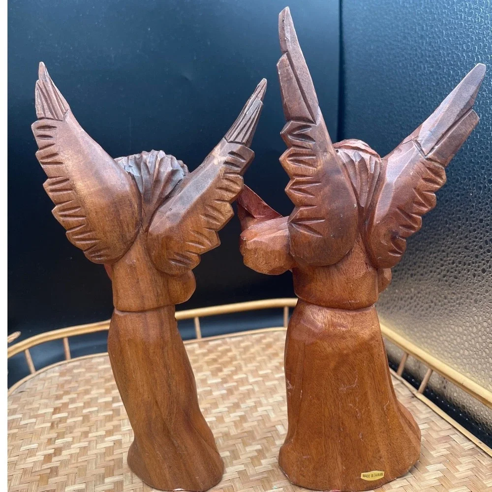 Vtg Wood Hand Carved Christmas Angel Figure figurine nativity 9